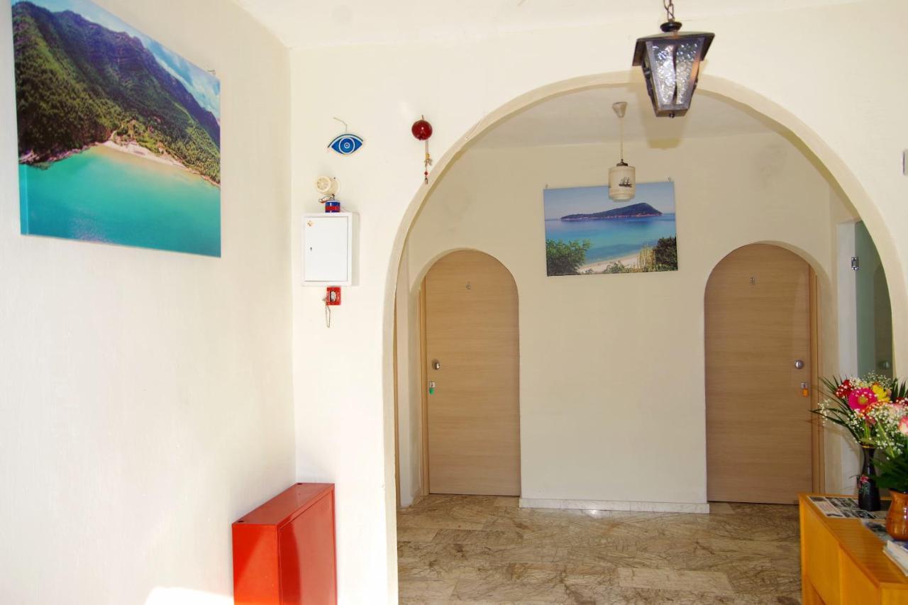 Athina Hotel Kinira Eksteriør billede
