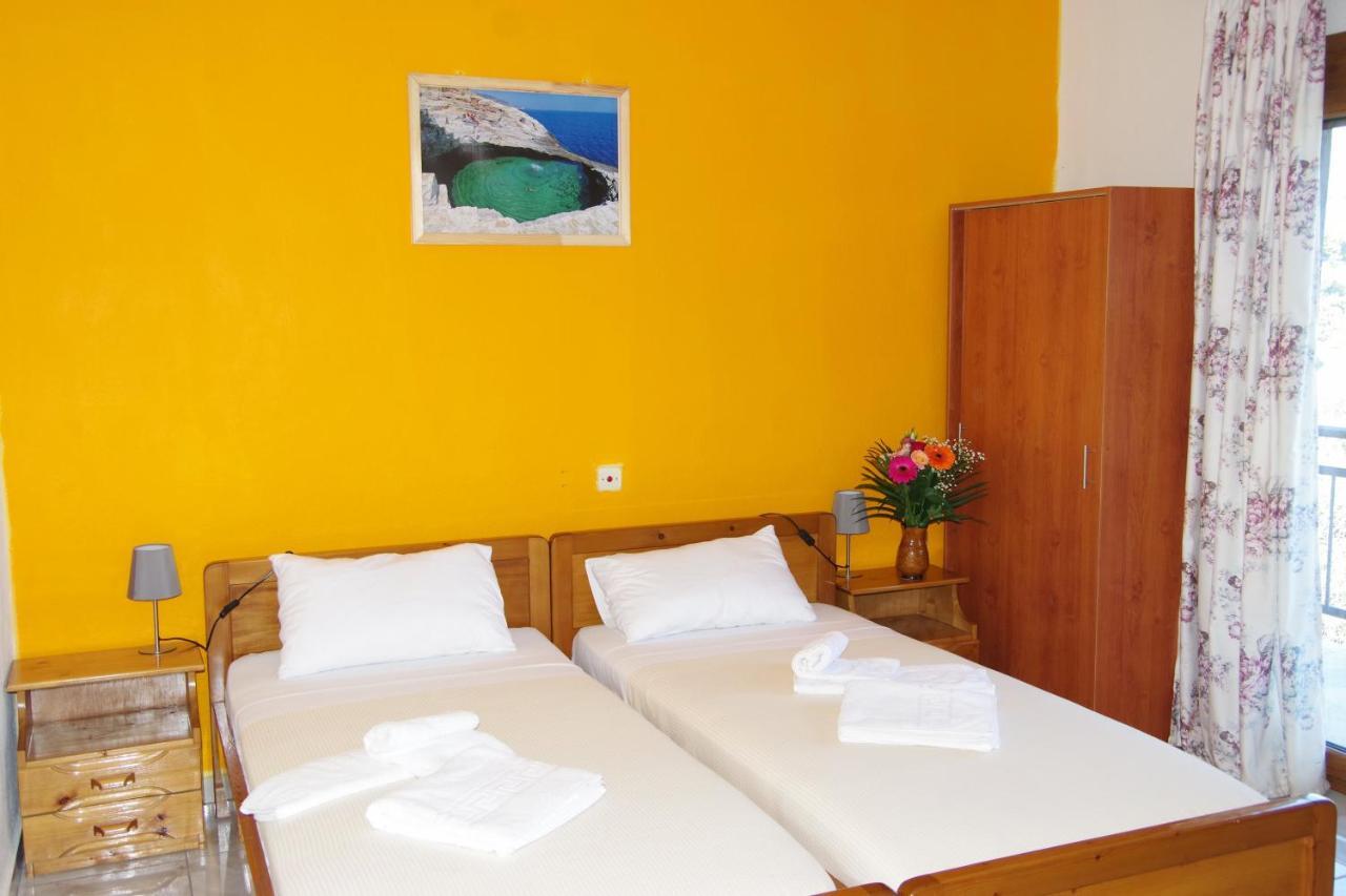 Athina Hotel Kinira Eksteriør billede