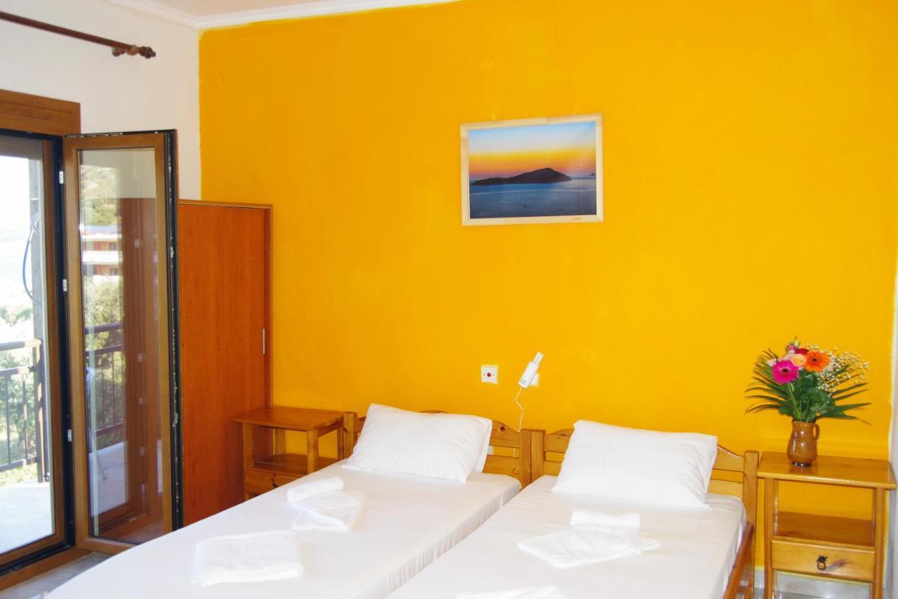 Athina Hotel Kinira Eksteriør billede